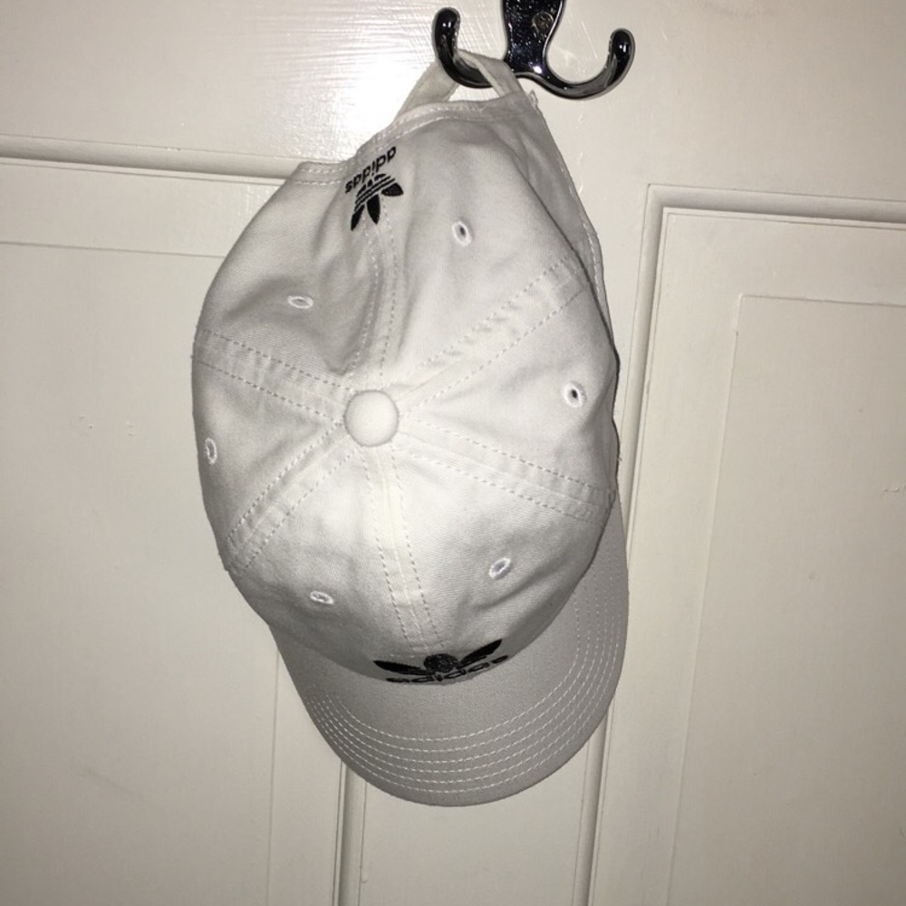 White ADIDAS hat - Picture 2 of 3
